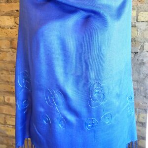 pañuelo pintado a mano, pañuelo personalizado, pañuelo original, pashmina pintada a mano, pashminas unicas, hand painted pashminas, hand painted handkerchief
