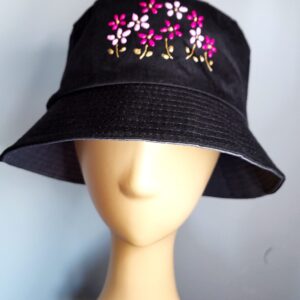 Gorro pintado a mano